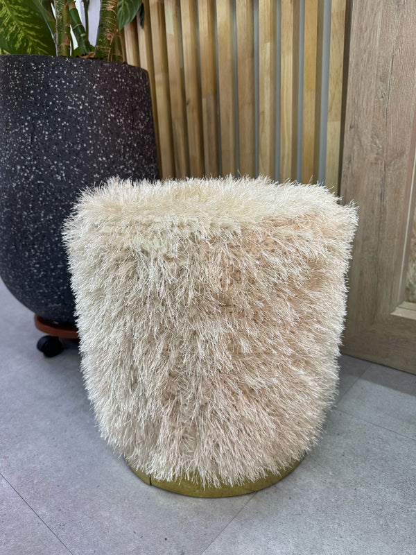 Puff peludo